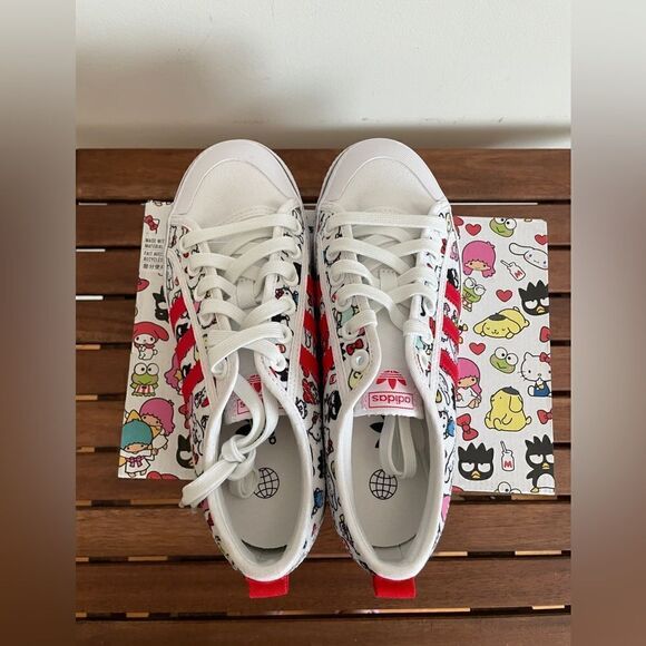 NWOT Adidas NIZZA platform Hello Kitty Women 7.5/Junior 6.5(HQ6888) - Picture 7 of 13